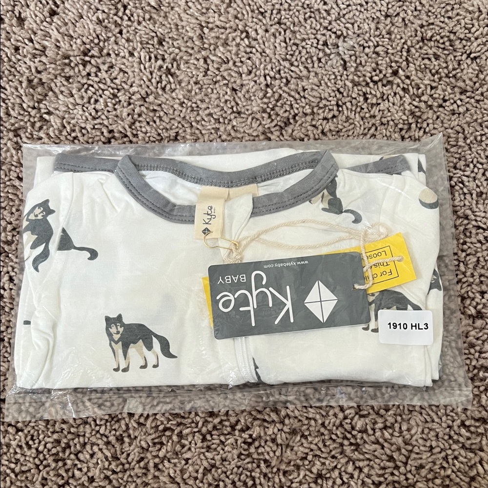 Kyte BABY Howl Zippered Romper